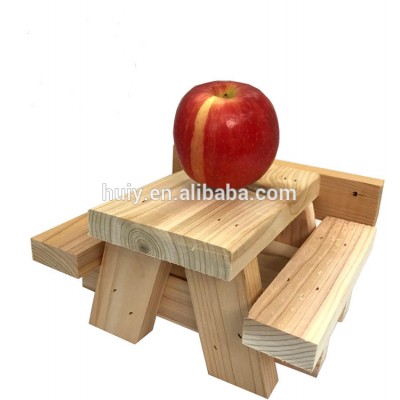 Factory custom wood corn cob picnic table food holder squirrel feeder